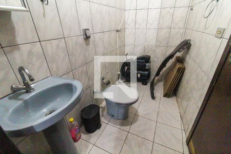 Banheiro da Suíte de casa para alugar com 3 quartos, 208m² em Jardim Lageado, Ferraz de Vasconcelos