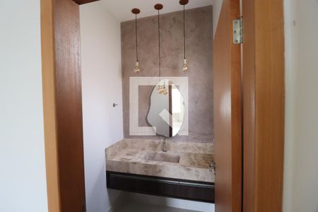 Lavabo de casa para alugar com 3 quartos, 200m² em Jardim Karaíba, Uberlândia