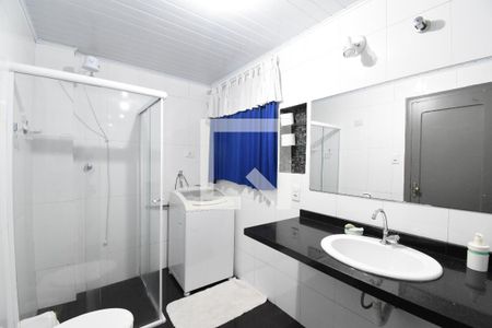 Banheiro de apartamento à venda com 2 quartos, 130m² em Centro, Curitiba
