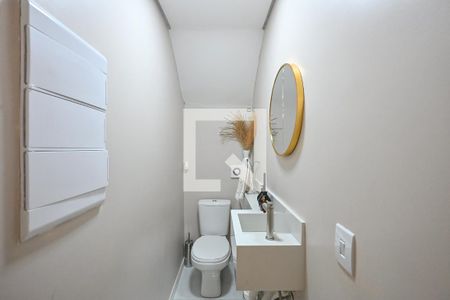 Lavabo de casa à venda com 3 quartos, 160m² em Jardim Wanda, Taboão da Serra