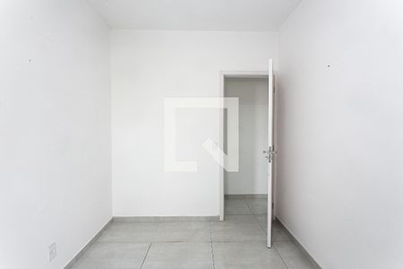 Quarto 2 de apartamento para alugar com 2 quartos, 44m² em Vila Carrão, São Paulo