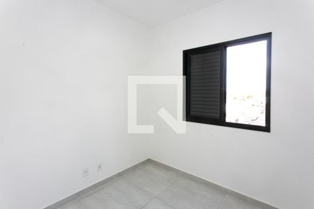 Quarto 1 de apartamento para alugar com 2 quartos, 44m² em Vila Carrão, São Paulo