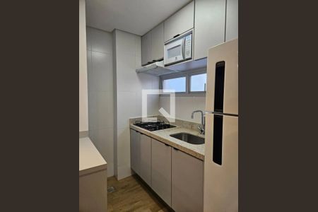 Cozinha de apartamento para alugar com 1 quarto, 40m² em São Pedro, Belo Horizonte