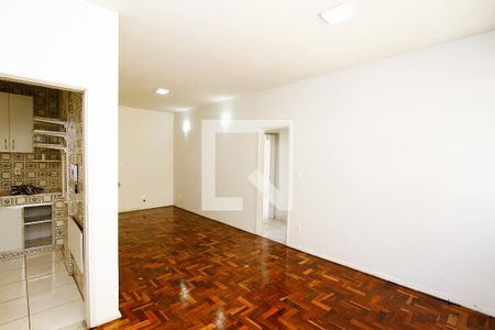 Sala de apartamento para alugar com 2 quartos, 90m² em Nova Suíça, Belo Horizonte