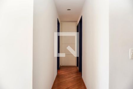 Corredor de apartamento à venda com 3 quartos, 132m² em Coração Eucarístico, Belo Horizonte