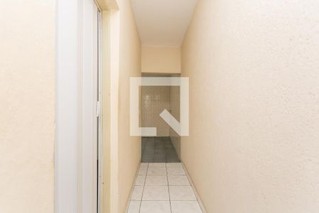 Corredor de casa para alugar com 2 quartos, 90m² em Vila Solange, São Paulo
