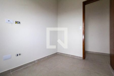 Quarto 1 de apartamento para alugar com 2 quartos, 46m² em Vila Nhocuné, São Paulo