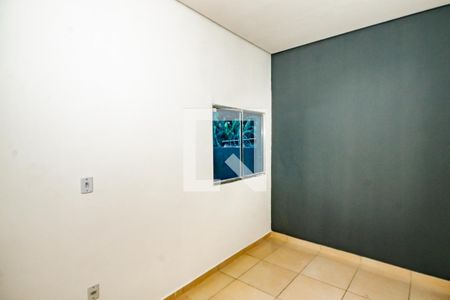 Quarto 1 de casa para alugar com 2 quartos, 60m² em Conjunto California, Belo Horizonte