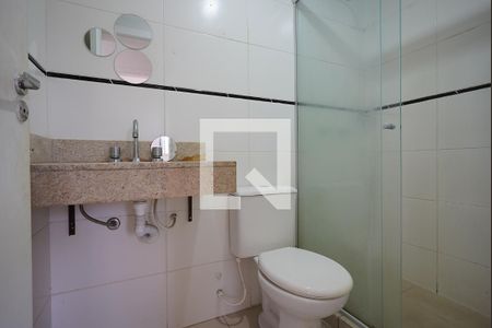 Banheiro de apartamento à venda com 2 quartos, 45m² em Passo das Pedras, Porto Alegre