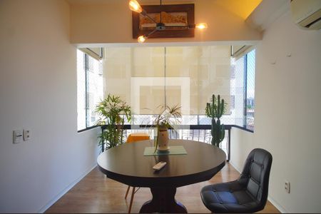 Sala de Jantar de apartamento à venda com 2 quartos, 90m² em Pátria Nova, Novo Hamburgo