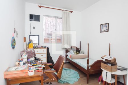quarto 1 de casa à venda com 5 quartos, 245m² em Floresta, Belo Horizonte