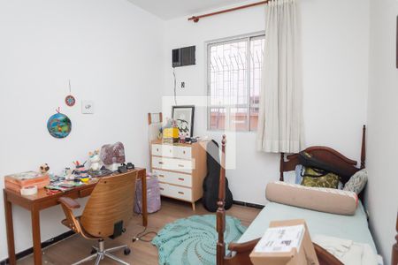 quarto 1 de casa à venda com 5 quartos, 245m² em Floresta, Belo Horizonte