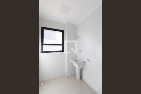 Cozinha e Área de Serviço de apartamento para alugar com 2 quartos, 40m² em Vila Jacuí, São Paulo