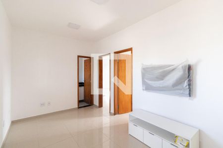 Sala e Cozinha de apartamento para alugar com 2 quartos, 40m² em Vila Jacuí, São Paulo