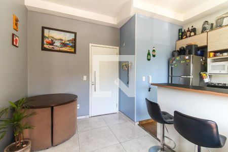 Sala de apartamento à venda com 2 quartos, 48m² em Vila Carmosina, São Paulo