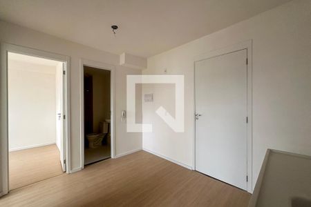 Sala/Cozinha de apartamento à venda com 2 quartos, 29m² em Vila Santo Estefano, São Paulo