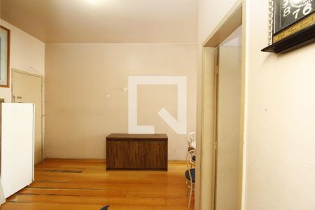 Sala de kitnet/studio para alugar com 1 quarto, 47m² em Centro, Belo Horizonte
