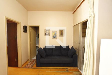 Sala de kitnet/studio para alugar com 1 quarto, 47m² em Centro, Belo Horizonte