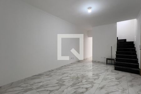 Sala de casa para alugar com 3 quartos, 125m² em Jardim Presidente Dutra, Guarulhos