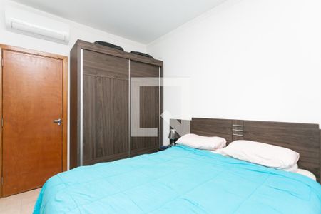 Quarto 1  de casa de condomínio à venda com 2 quartos, 76m² em Parada Xv de Novembro, São Paulo