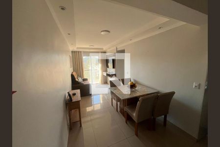 Sala de apartamento para alugar com 2 quartos, 50m² em Jardim Elizabete, Embu das Artes