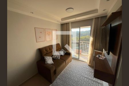 Sala de apartamento para alugar com 2 quartos, 50m² em Jardim Elizabete, Embu das Artes