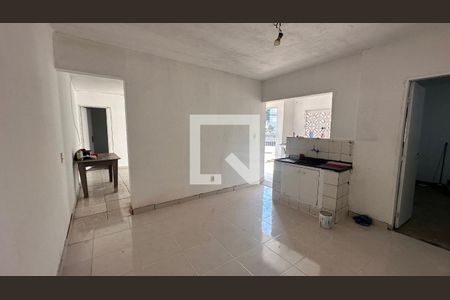 Cozinha de casa para alugar com 2 quartos, 100m² em Jardim Neide, São Paulo