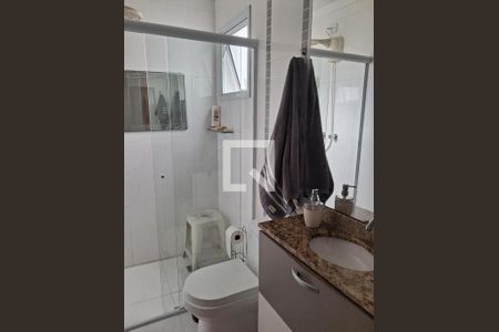Banheiro de apartamento para alugar com 3 quartos, 118m² em Vila Caiçara, Praia Grande