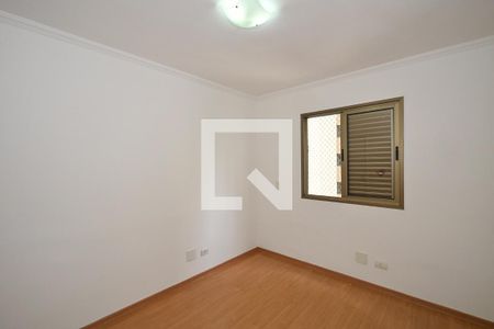 Quarto 1 de apartamento para alugar com 4 quartos, 117m² em Chácara Agrindus, Taboão da Serra