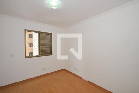 Quarto 1 de apartamento para alugar com 4 quartos, 117m² em Chácara Agrindus, Taboão da Serra