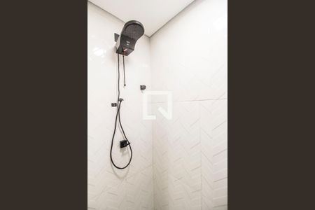 Banheiro de kitnet/studio para alugar com 1 quarto, 35m² em Ana Cristina II, Barueri