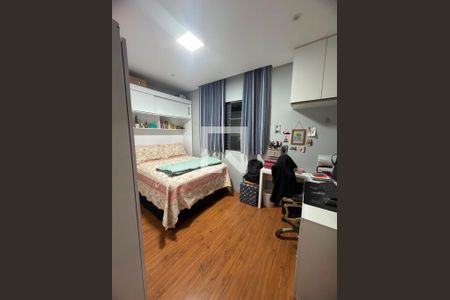 Quarto de apartamento para alugar com 2 quartos, 56m² em Vila America, Carapicuíba