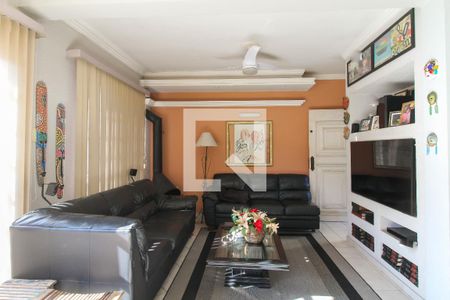 Sala 1 de casa à venda com 5 quartos, 250m² em Marechal Rondon, Canoas