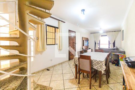 Sala de casa à venda com 3 quartos, 300m² em Parque Santa Rita, São Paulo