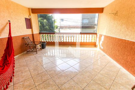 Varanda de casa à venda com 3 quartos, 300m² em Parque Santa Rita, São Paulo