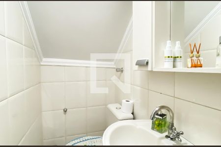 Lavabo  de casa à venda com 3 quartos, 155m² em Jardim Triana, São Paulo