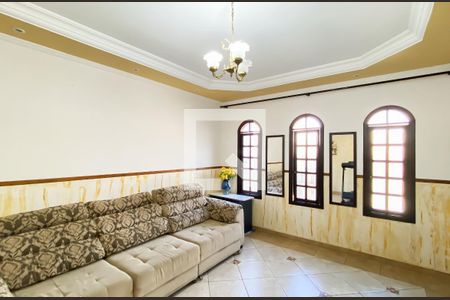 Sala  de casa à venda com 3 quartos, 155m² em Jardim Triana, São Paulo