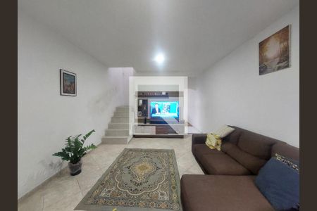 Casa à venda com 3 quartos, 135m² em Jardim dos Bichinhos, São Paulo