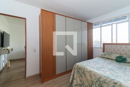 Quarto de casa para alugar com 2 quartos, 130m² em Vila Valqueire, Rio de Janeiro