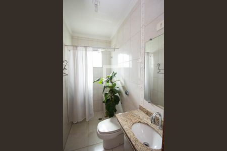 Banheiro da Suíte 1 de casa para alugar com 2 quartos, 75m² em Jardim Felicidade (zona Norte), São Paulo