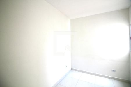 Quarto 1 de apartamento para alugar com 2 quartos, 40m² em Jardim Nordeste, São Paulo