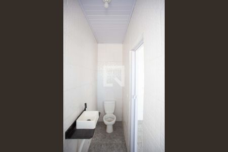 Banheiro de casa para alugar com 1 quarto, 40m² em Cidade Júlia, São Paulo