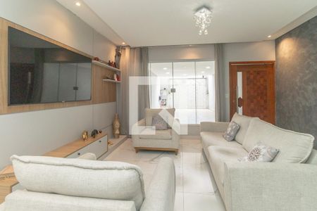 Sala de casa à venda com 4 quartos, 125m² em Jardim Sonia Maria, São Paulo