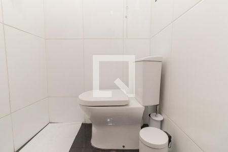 Lavabo de casa à venda com 4 quartos, 125m² em Jardim Sonia Maria, São Paulo