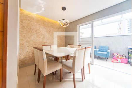 Sala de casa de condomínio à venda com 3 quartos, 181m² em Vila Assunção, Santo André