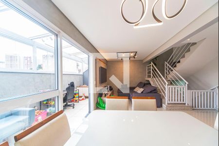Sala de casa de condomínio à venda com 3 quartos, 181m² em Vila Assunção, Santo André
