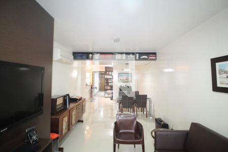 Sala de apartamento à venda com 1 quarto, 65m² em Auxiliadora, Porto Alegre