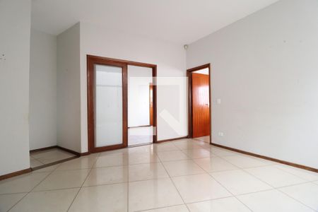 Sala 2 de casa para alugar com 5 quartos, 270m² em Vigilato Pereira, Uberlândia