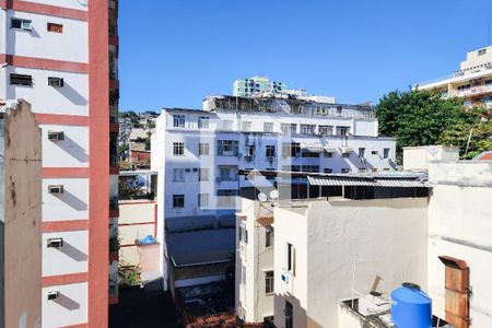 Vista do Quarto 1 de apartamento para alugar com 2 quartos, 75m² em Estácio, Rio de Janeiro