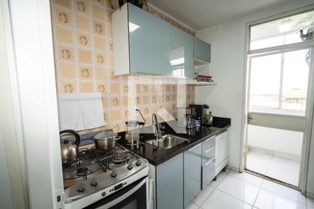 Cozinha de apartamento para alugar com 1 quarto, 45m² em Humaitá, Porto Alegre